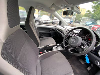 2015 Volkswagen up!