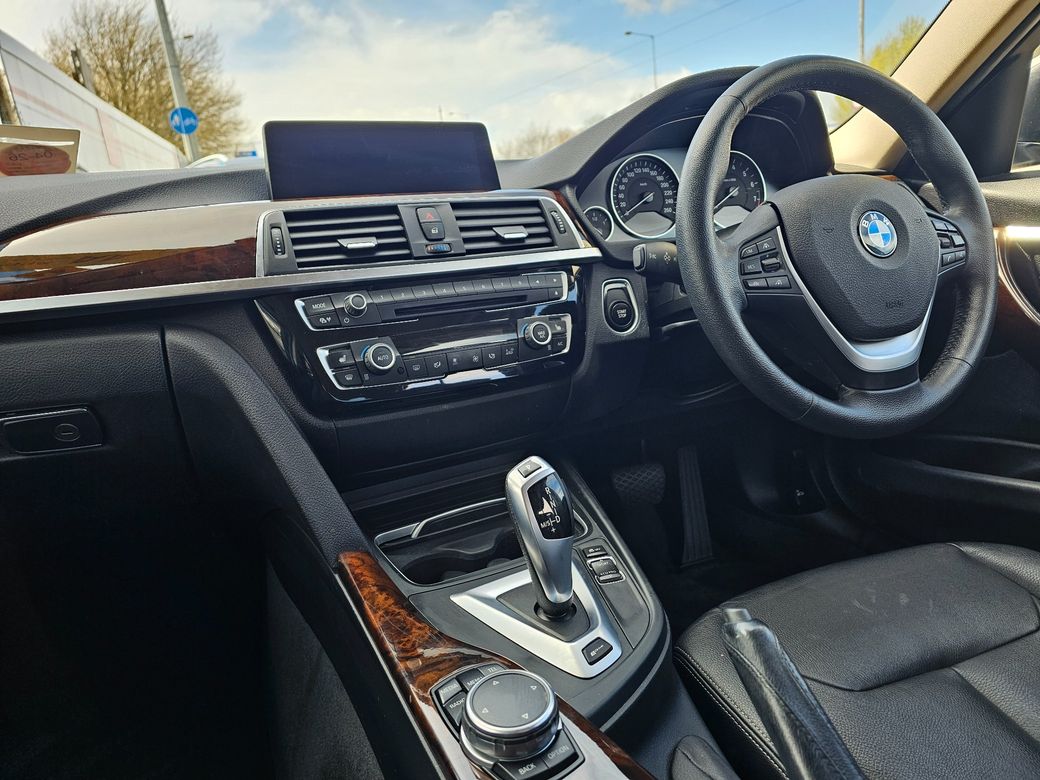 2016 BMW 330