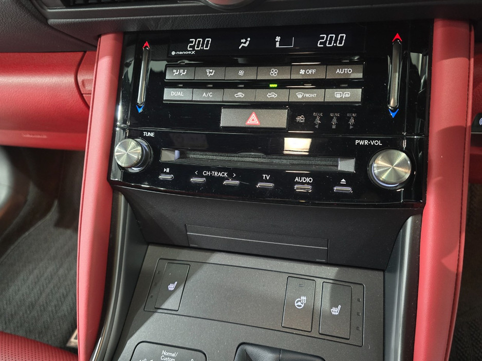 2021 Lexus IS 300h