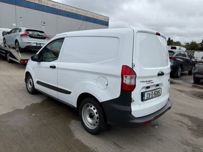 2023 Ford Transit Courier