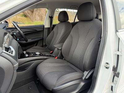 2022 MG 5
