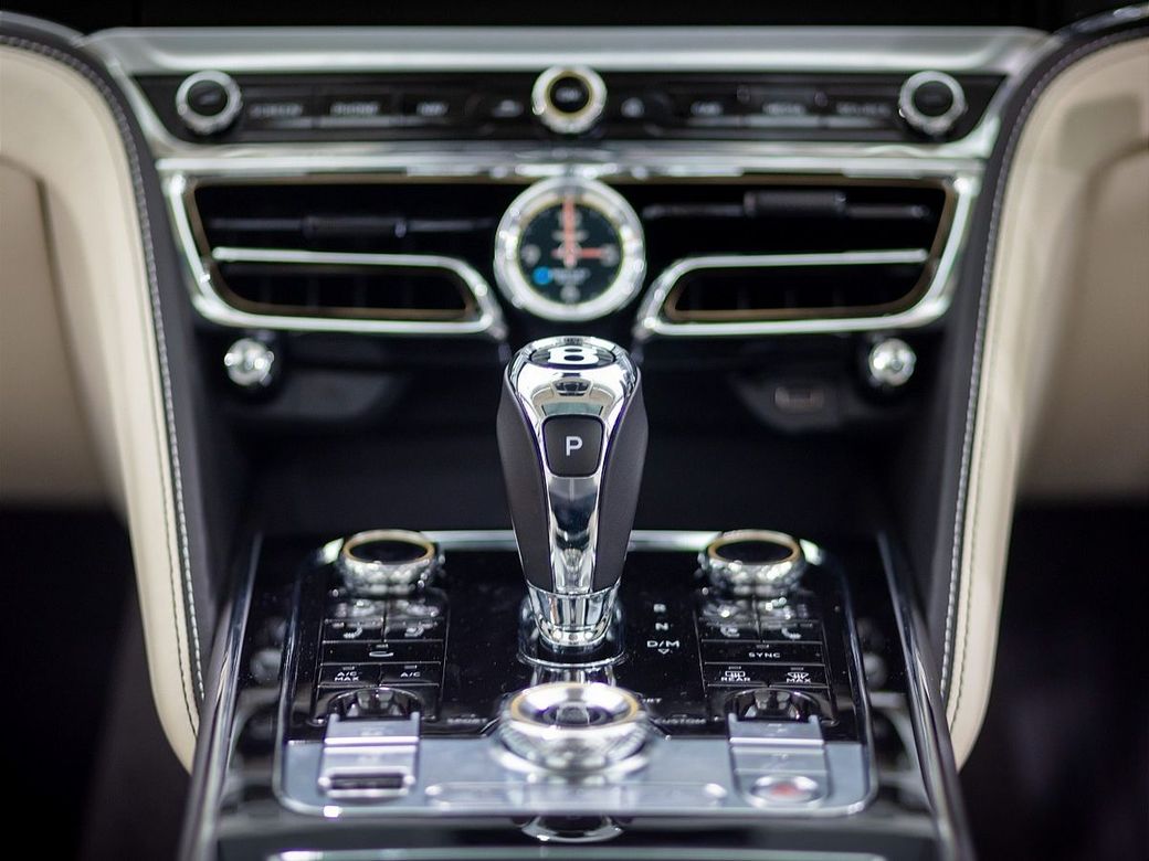 2025 Bentley Flying Spur