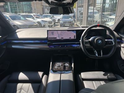 2025 BMW i5