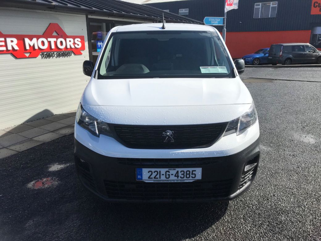 2022 Peugeot Partner