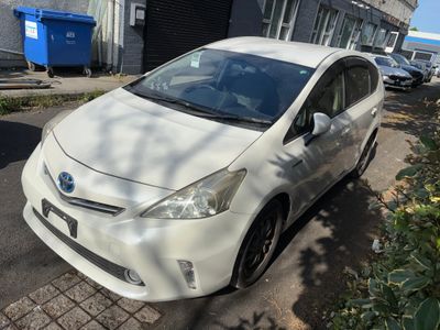 2013 Toyota Prius Alpha