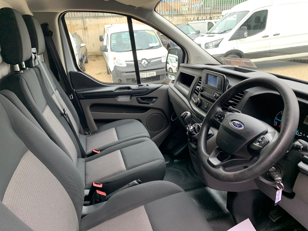 2023 Ford Transit Custom