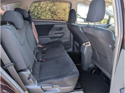2014 Toyota Prius Alpha