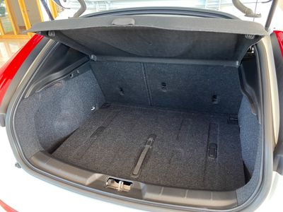 2017 Volvo V40