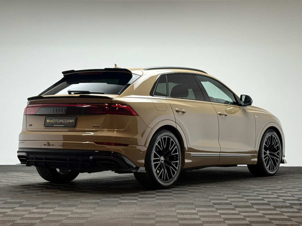 2025 Audi Q8
