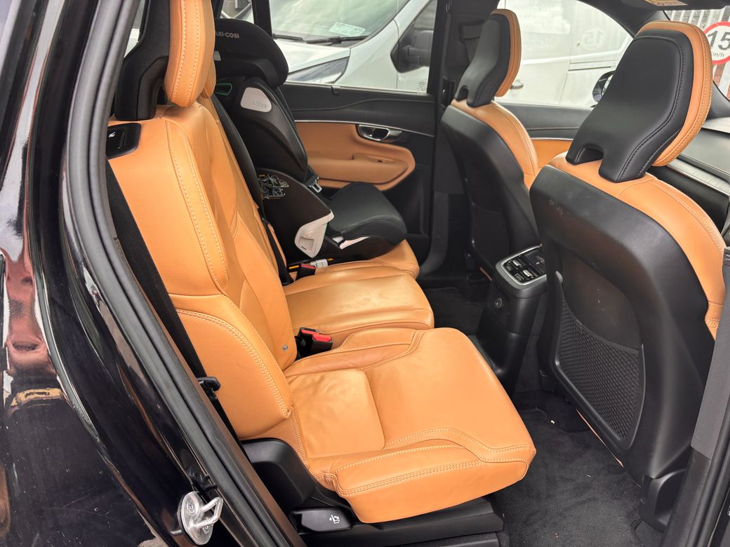 2022 Volvo XC90