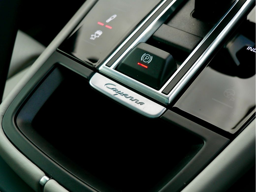 2023 Porsche Cayenne