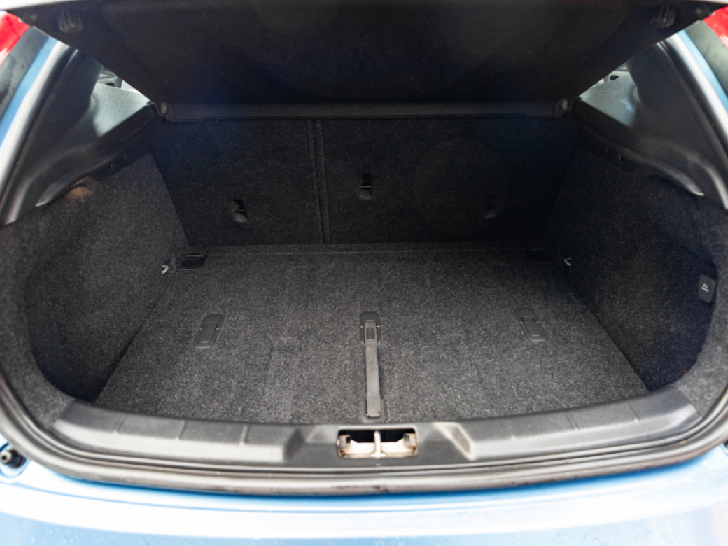 2016 Volvo V40