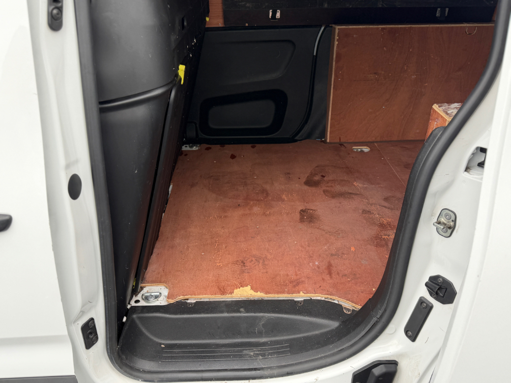 2022 Peugeot Partner