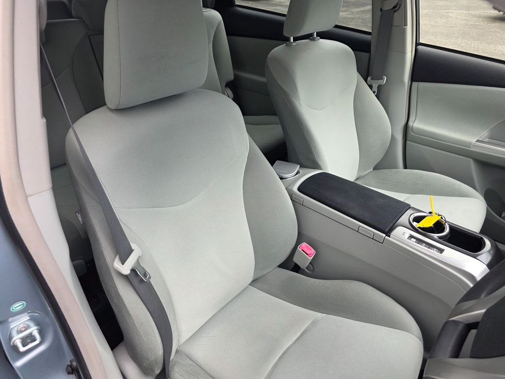 2013 Toyota Prius Alpha