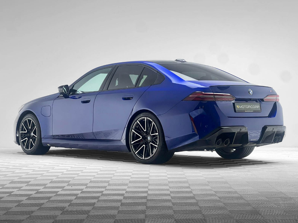 2025 BMW M5