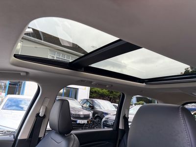 2017 Ford Galaxy