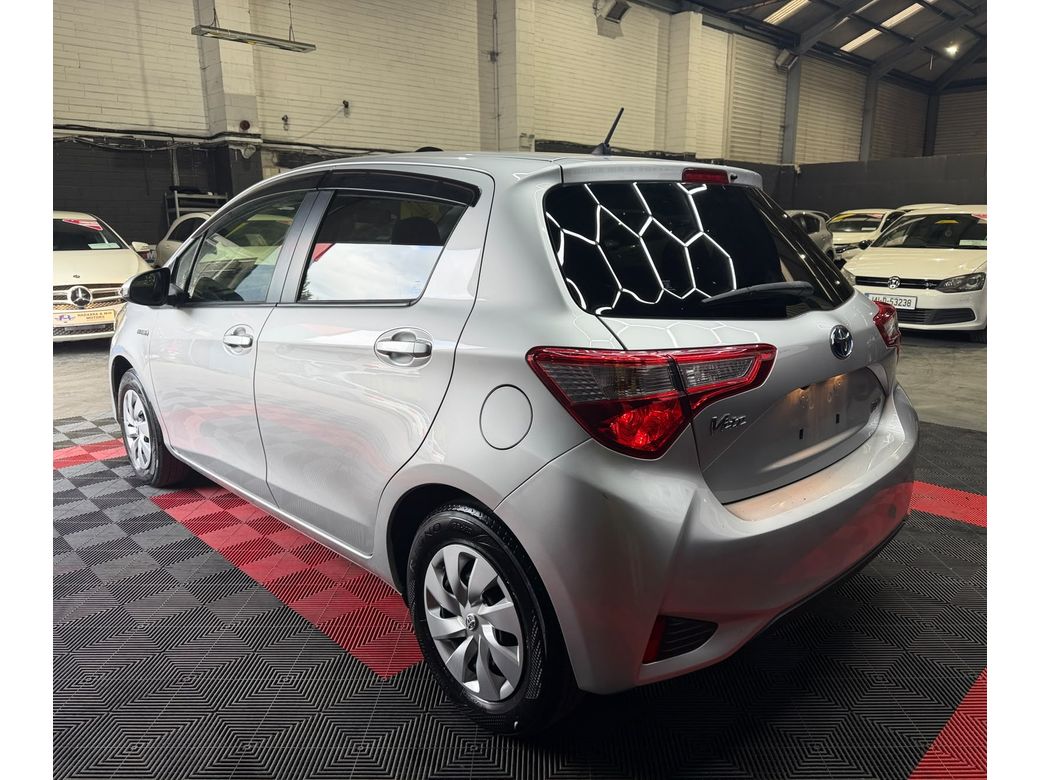 2017 Toyota Vitz