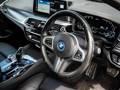 2022 BMW 5 Series