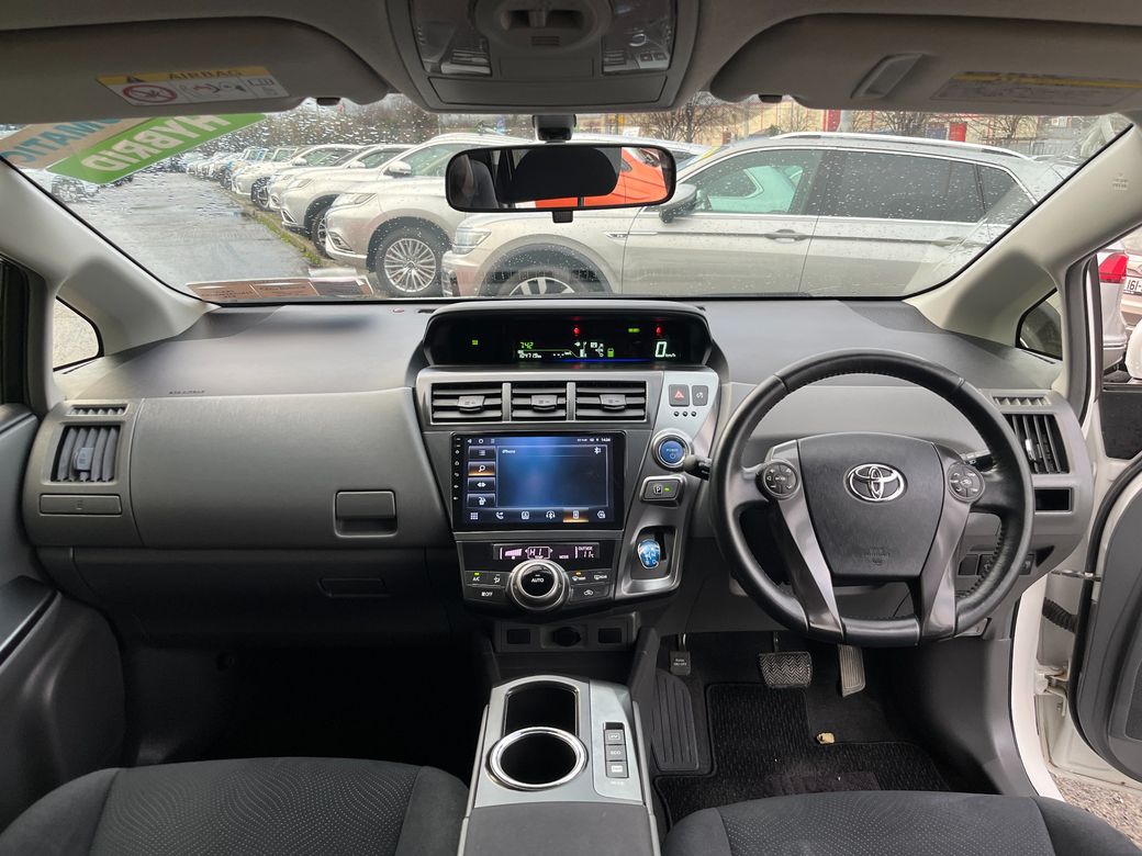 2014 Toyota Prius Alpha