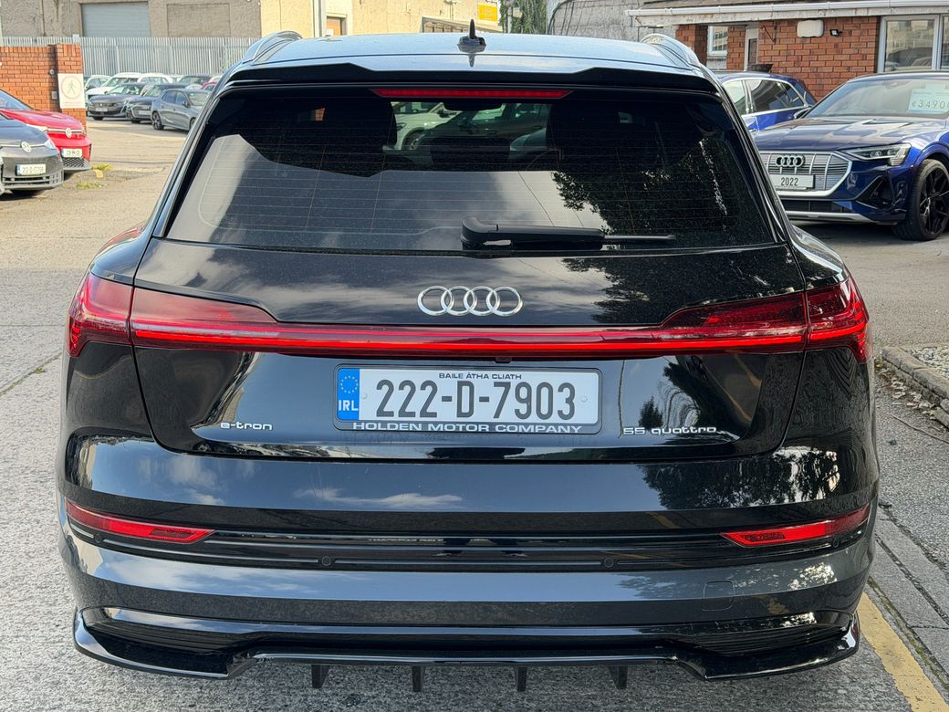 2022 Audi e-tron