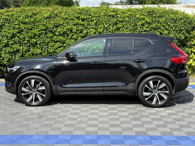2022 Volvo XC40