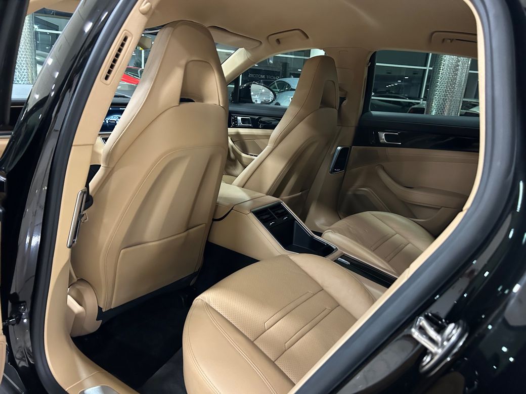 2018 Porsche Panamera