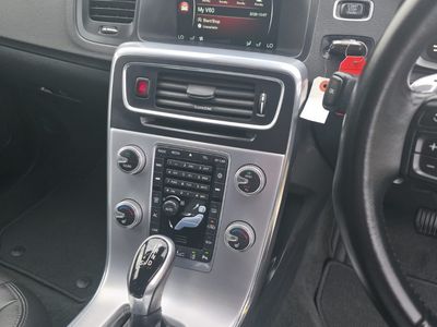 2017 Volvo V60