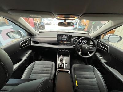 2024 Mitsubishi Outlander