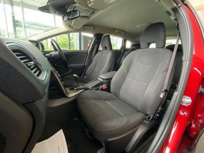 2015 Volvo V40