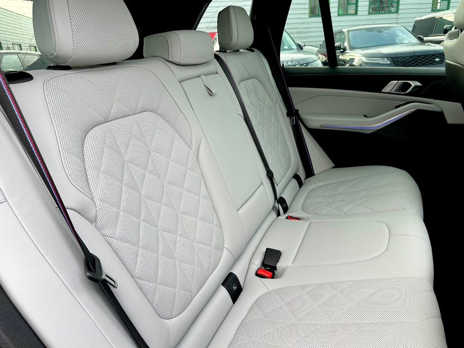 2025 BMW X5