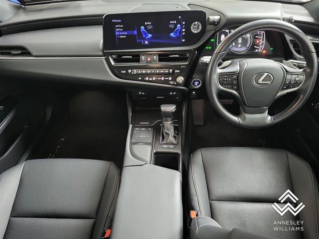 2022 Lexus ES 300h