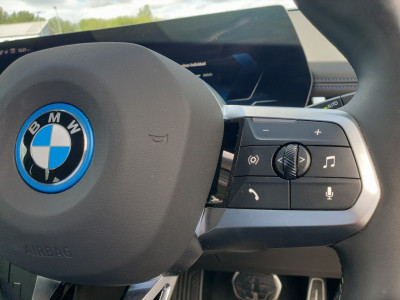 2025 BMW iX