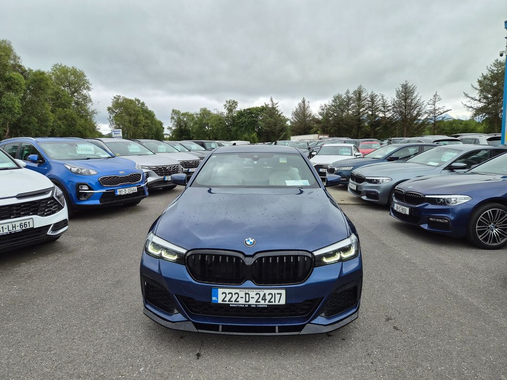 2022 BMW 520