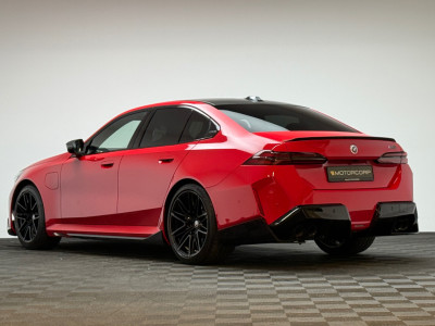 2025 BMW M5