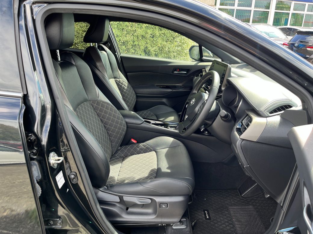 2023 Toyota C-HR