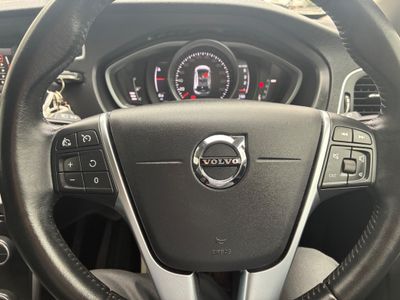 2019 Volvo V40