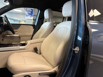 2023 Mercedes-Benz GLB Class