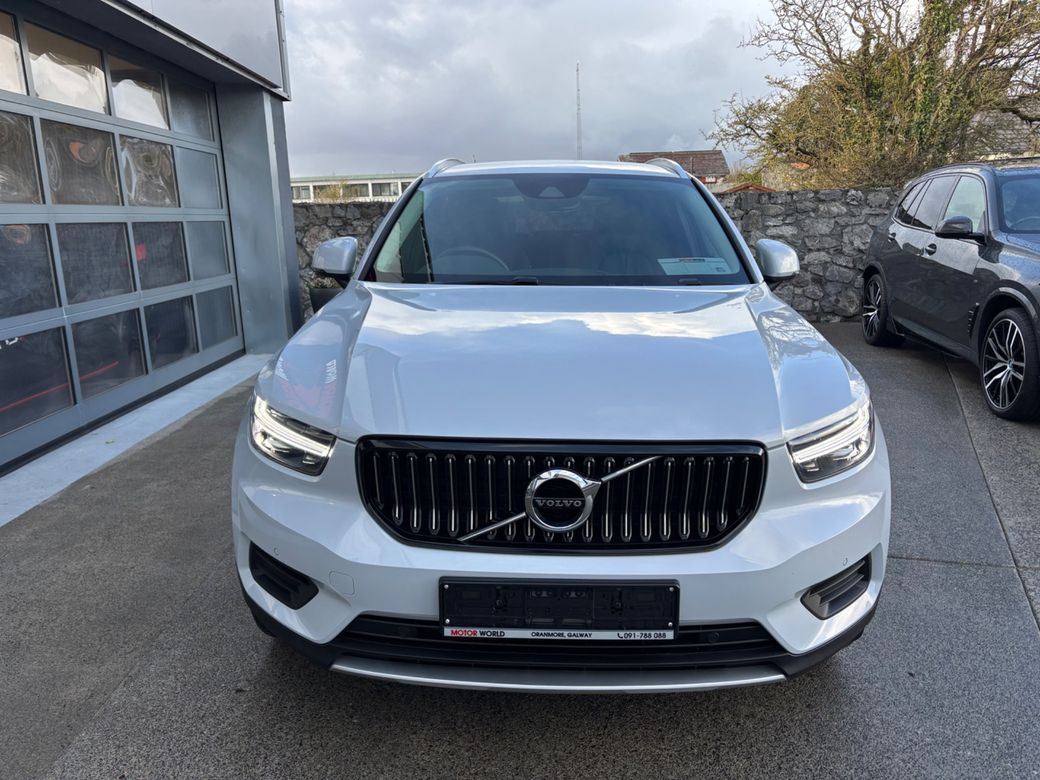 2022 Volvo XC40