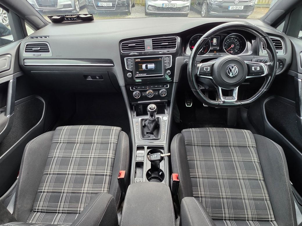2016 Volkswagen Golf