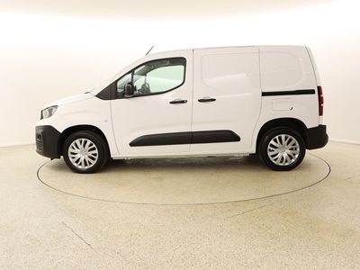 2022 Peugeot Partner