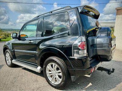 2017 Mitsubishi Shogun