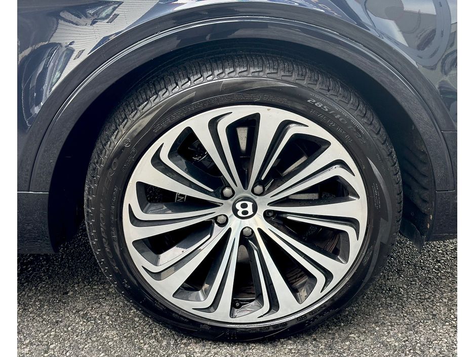 2022 Bentley Bentayga