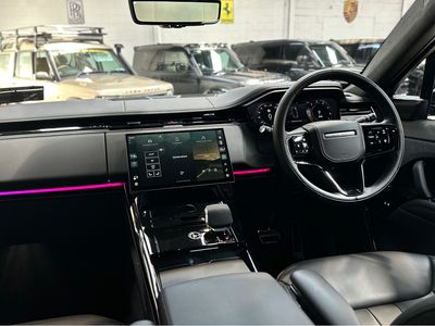 2025 Land Rover Range Rover Sport