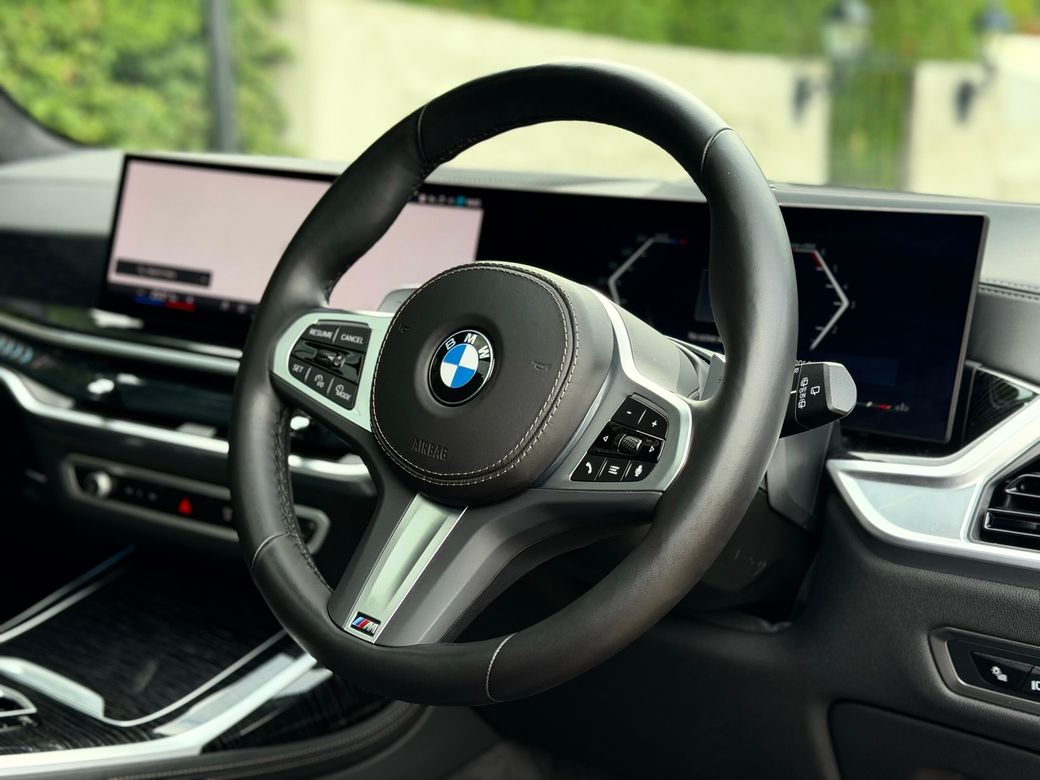 2024 BMW X7