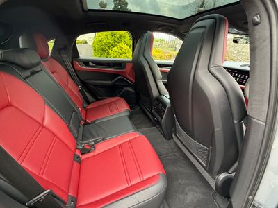2024 Porsche Cayenne