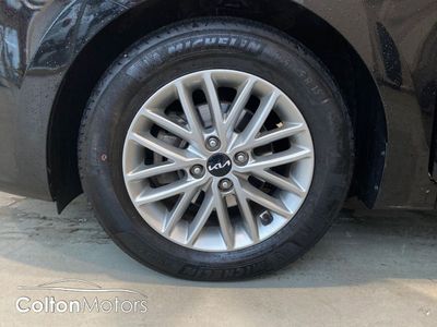 2023 Kia Rio