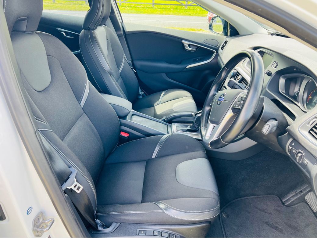 2014 Volvo V40