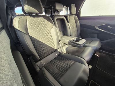 2025 Peugeot 5008