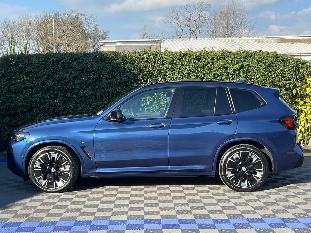 2024 BMW iX3