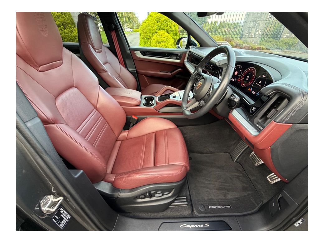 2024 Porsche Cayenne